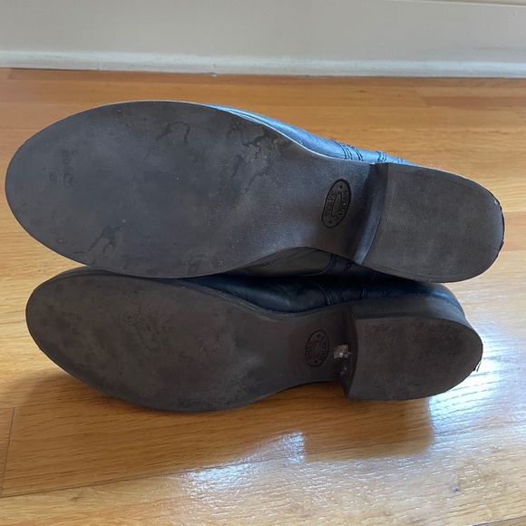 Steve Madden black tie booties with zipper, size 11 - Picture 8 of 9